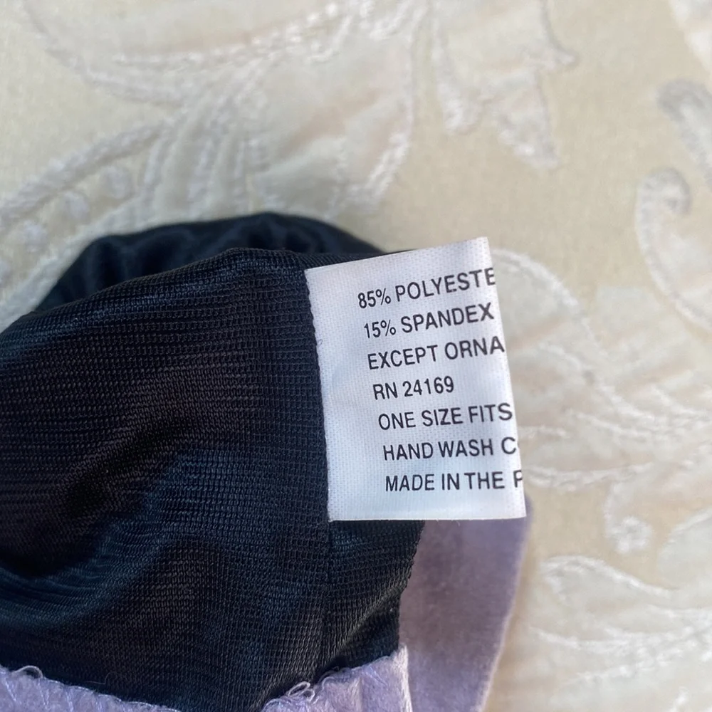 NWOT Beautiful Lavender Beaded Evening gloves - Picture 3 of 4